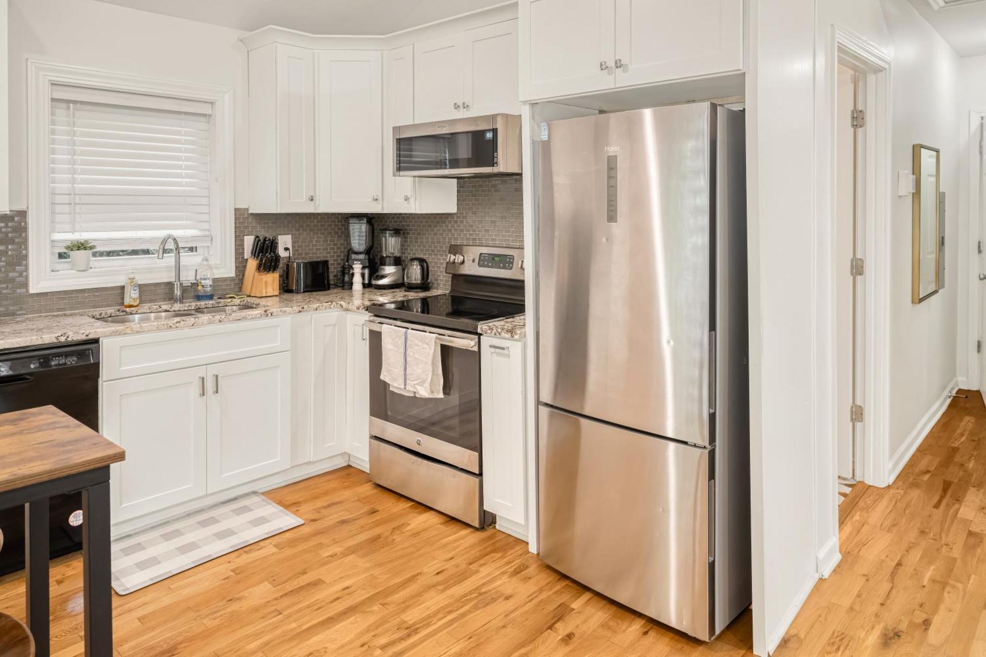 Charming 2Br Bungalow 4 Minutes To Duke University Durham Exterior foto