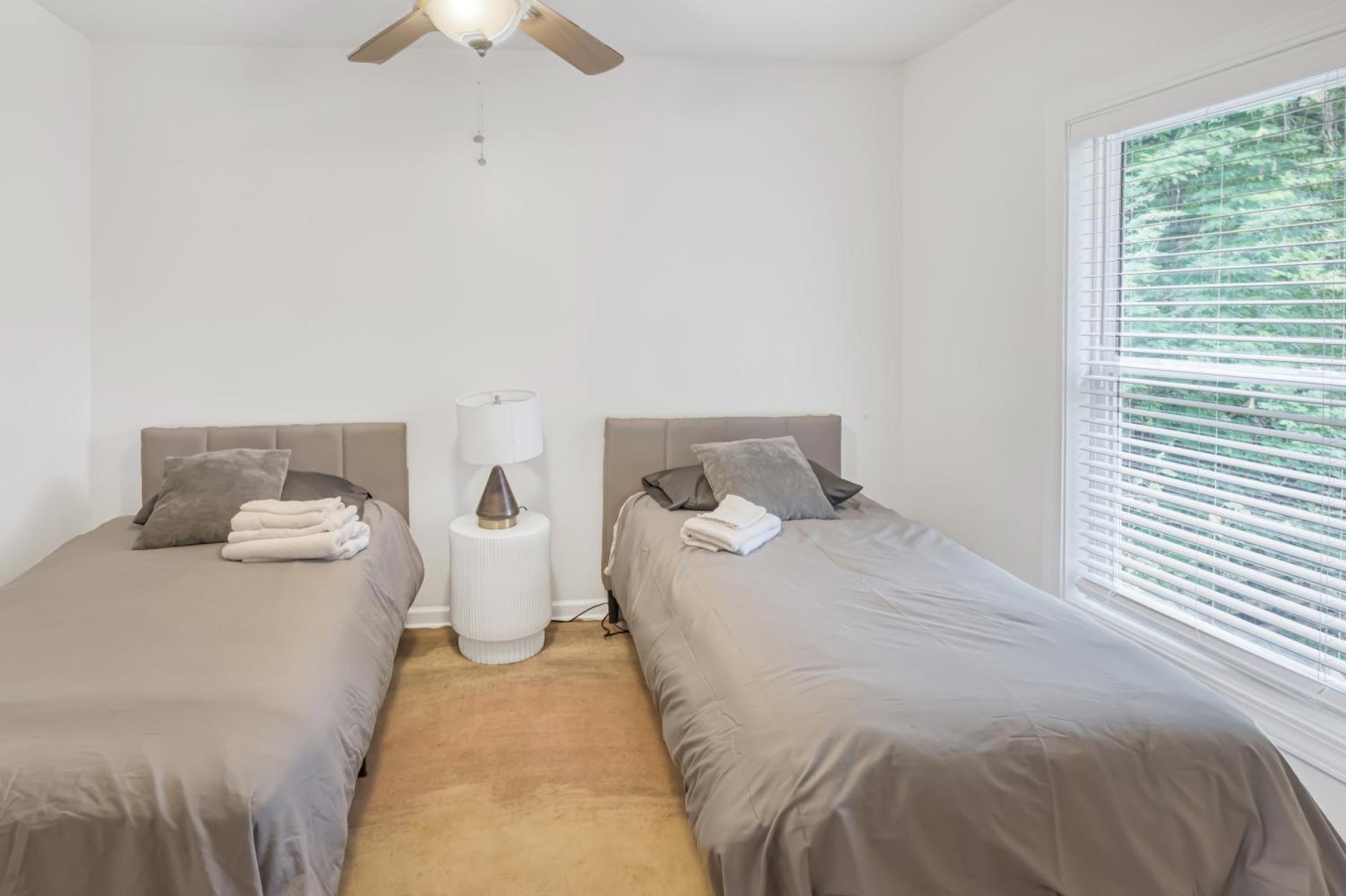 Charming 2Br Bungalow 4 Minutes To Duke University Durham Exterior foto